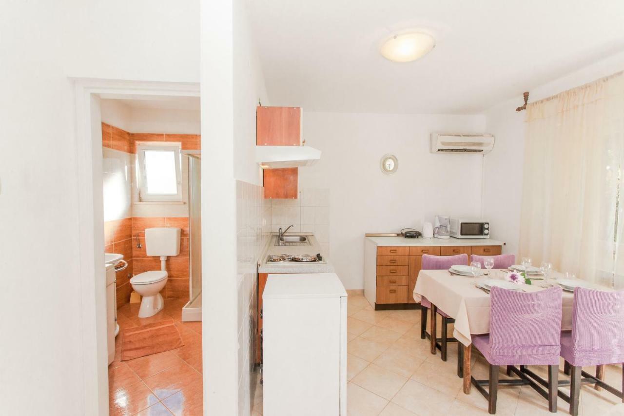 Apartma Casa Lidija *