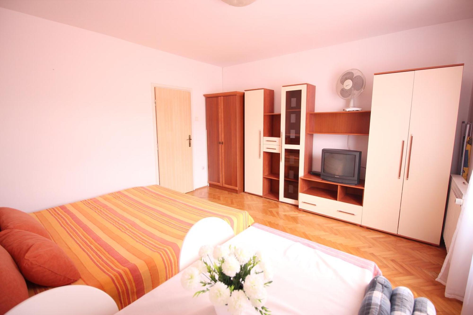 Apartma Casa Lidija
